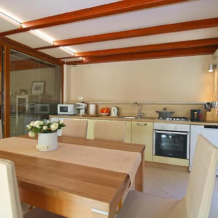 Fuer 4 Personen Ca 74 Qm In Vinkuran, Istrien Istrische Riviera Apartment *